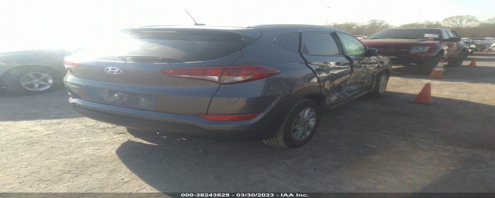 KM8J33A4XGU107280 2016 HYUNDAI TUCSON photo no. 4