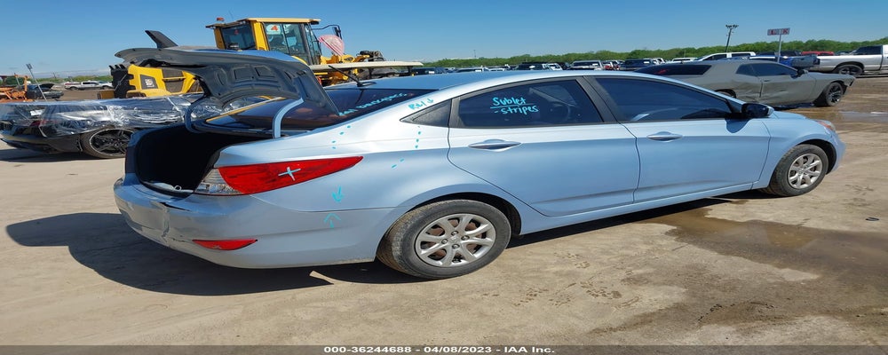 KMHCT4AEXDU526264 2013 HYUNDAI ACCENT photo no. 4