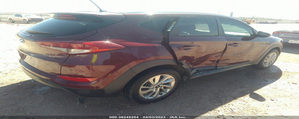 KM8J33A4XGU026876 2016 HYUNDAI TUCSON photo no. 4
