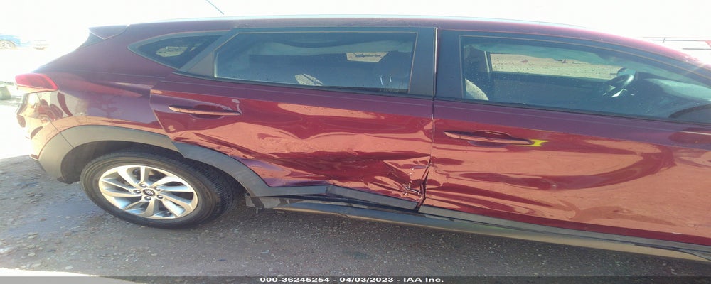 KM8J33A4XGU026876 2016 HYUNDAI TUCSON photo no. 6