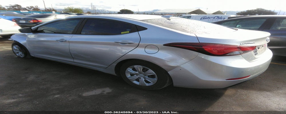 5NPDH4AE1GH708833 2016 HYUNDAI ELANTRA photo no. 3
