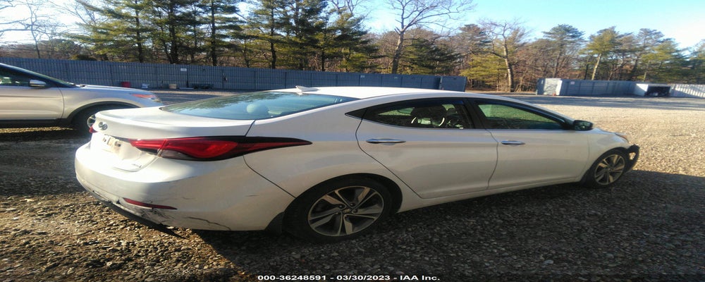 5NPDH4AE0FH588098 2015 HYUNDAI ELANTRA photo no. 4