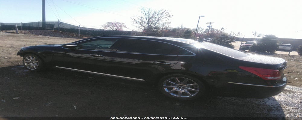KMHGH4JF7BU033795 2011 HYUNDAI EQUUS photo no. 3