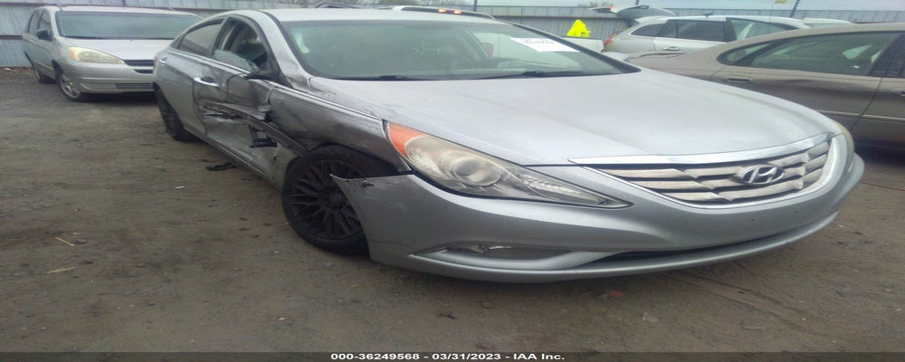 5NPEC4AB0CH403783 2012 HYUNDAI SONATA photo no. 12