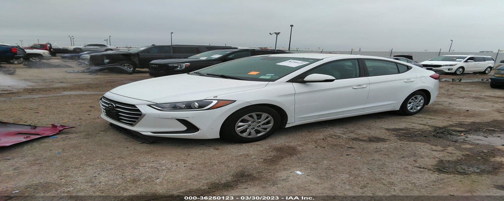 5NPD74LF2HH209095 2017 HYUNDAI ELANTRA photo no. 2