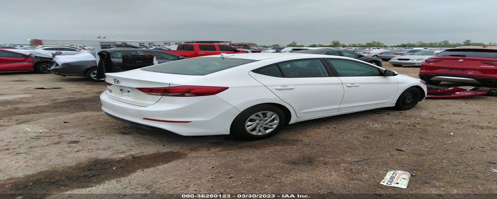 5NPD74LF2HH209095 2017 HYUNDAI ELANTRA photo no. 4