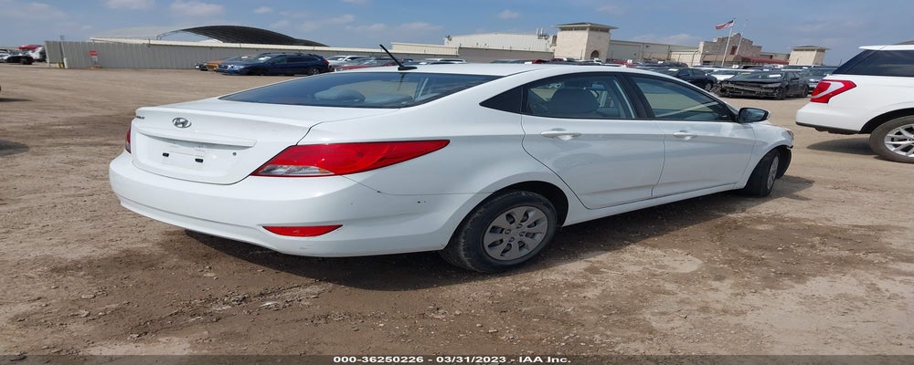 KMHCT4AE6FU822904 2015 HYUNDAI ACCENT photo no. 4