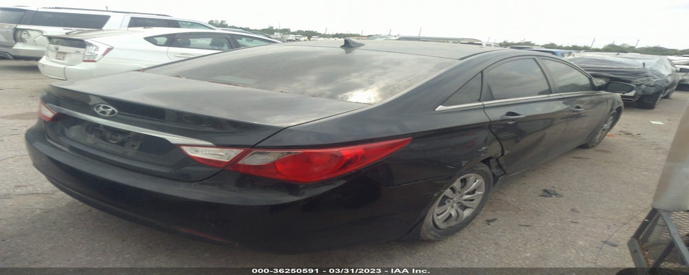 5NPEB4AC0BH286504 2011 HYUNDAI SONATA photo no. 4