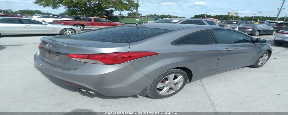 KMHDH6AEXDU016871 2013 HYUNDAI ELANTRA COUPE photo no. 4