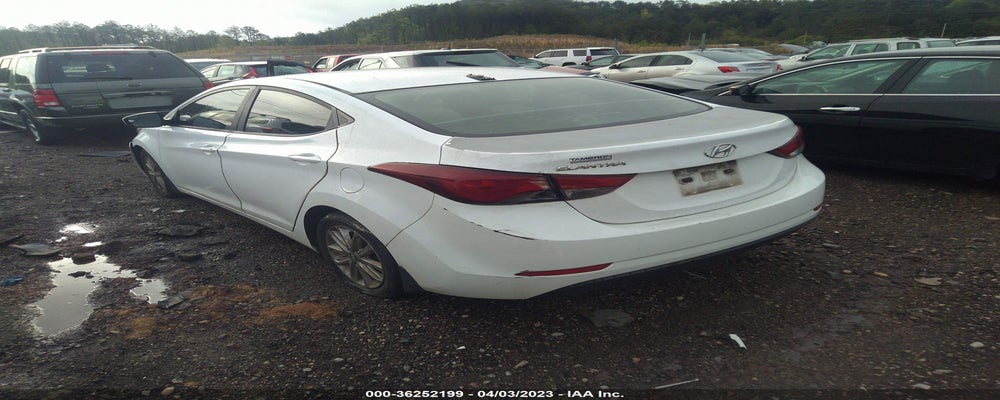 5NPDH4AE1GH782334 2016 HYUNDAI ELANTRA photo no. 3