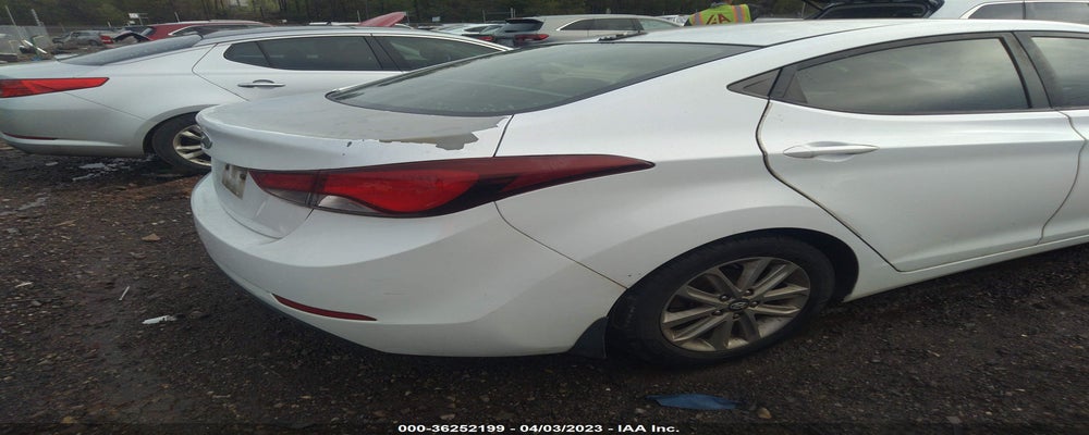5NPDH4AE1GH782334 2016 HYUNDAI ELANTRA photo no. 4