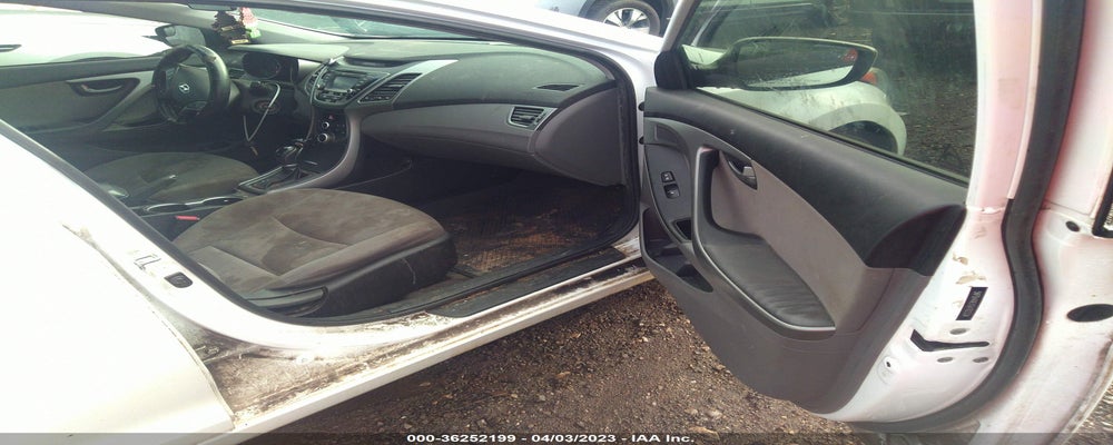 5NPDH4AE1GH782334 2016 HYUNDAI ELANTRA photo no. 5