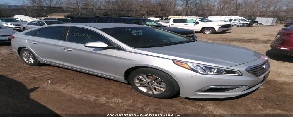 5NPE24AF2HH438835 2017 HYUNDAI SONATA photo no. 2