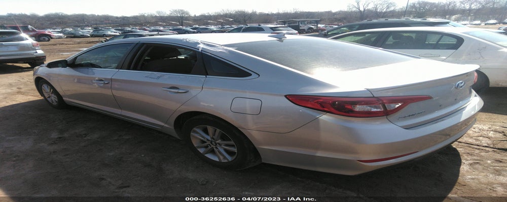 5NPE24AF2HH438835 2017 HYUNDAI SONATA photo no. 3