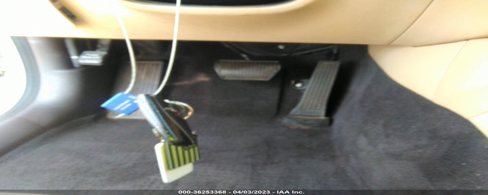 KMHGN4JE4GU121954 2016 HYUNDAI GENESIS photo no. 11