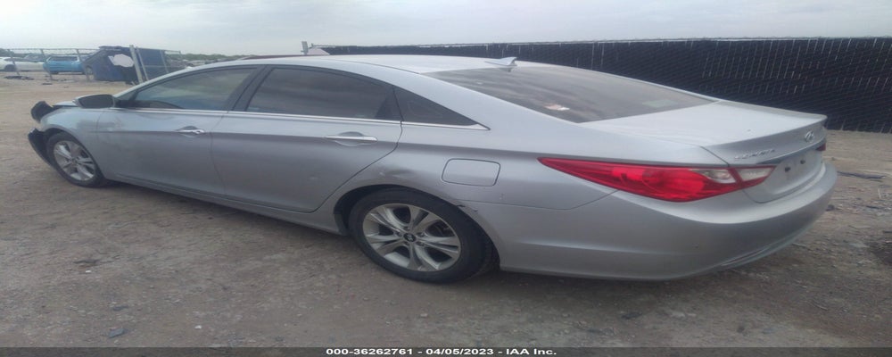 5NPEC4AC3DH775866 2013 HYUNDAI SONATA photo no. 3