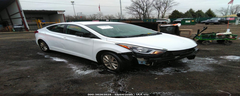 5NPDH4AE3GH741381 2016 HYUNDAI ELANTRA photo no. 3