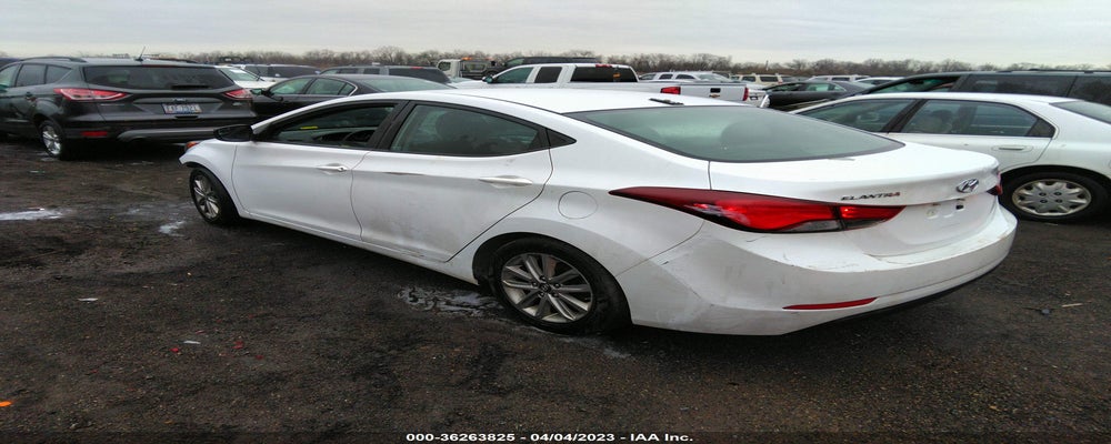 5NPDH4AE3GH741381 2016 HYUNDAI ELANTRA photo no. 3
