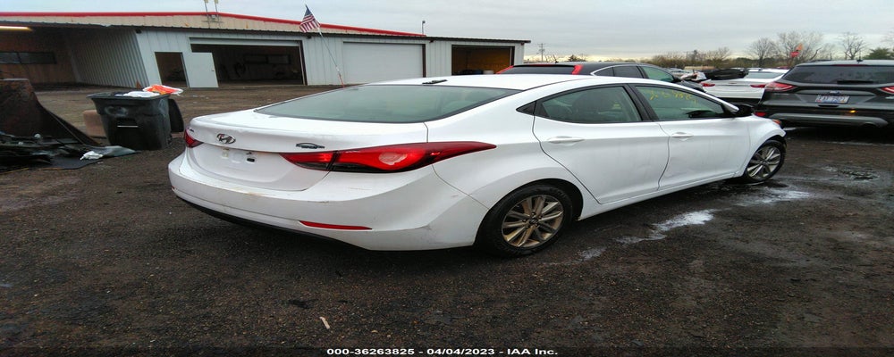 5NPDH4AE3GH741381 2016 HYUNDAI ELANTRA photo no. 4