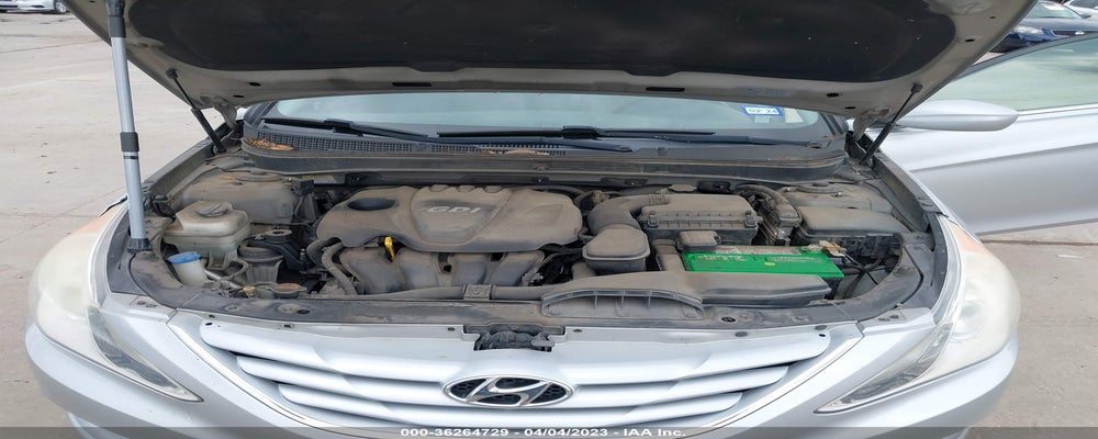 5NPEB4AC8BH063000 2011 HYUNDAI SONATA photo no. 10