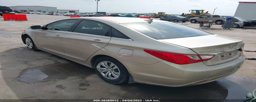 5NPEB4AC6BH164732 2011 HYUNDAI SONATA photo no. 3