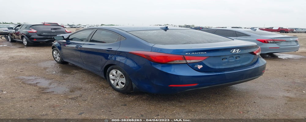 KMHDH4AE5GU547582 2016 HYUNDAI ELANTRA photo no. 3