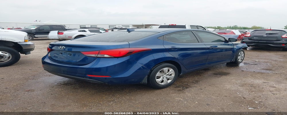 KMHDH4AE5GU547582 2016 HYUNDAI ELANTRA photo no. 4
