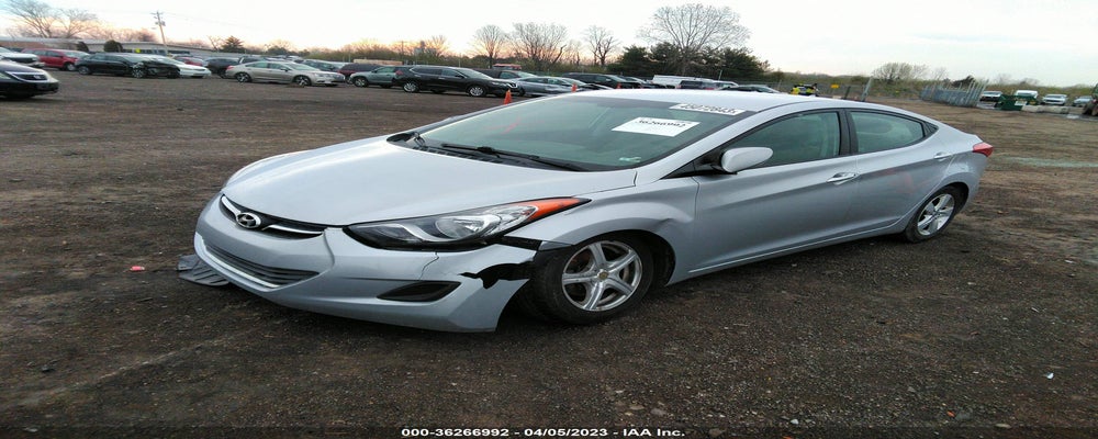 5NPDH4AE5DH438548 2013 HYUNDAI ELANTRA photo no. 2