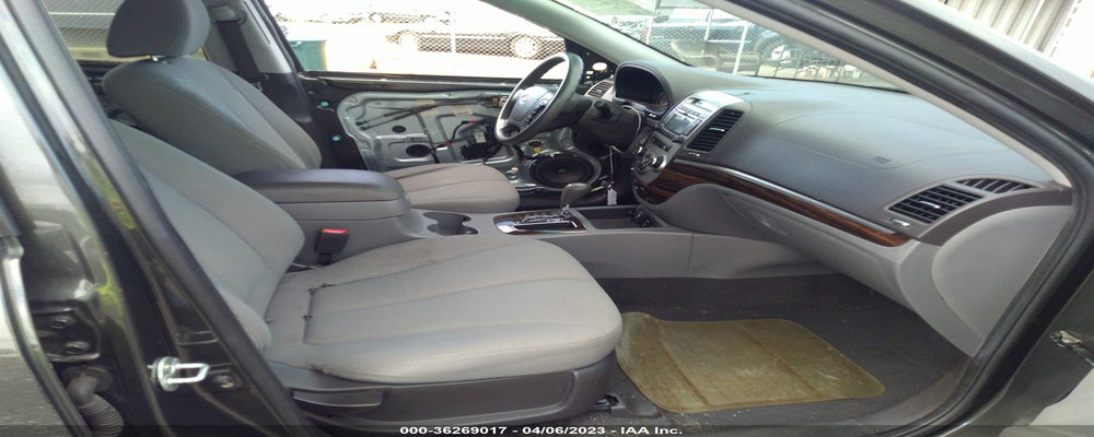 5NMSG3AB3AH391264 2010 HYUNDAI SANTA FE photo no. 5
