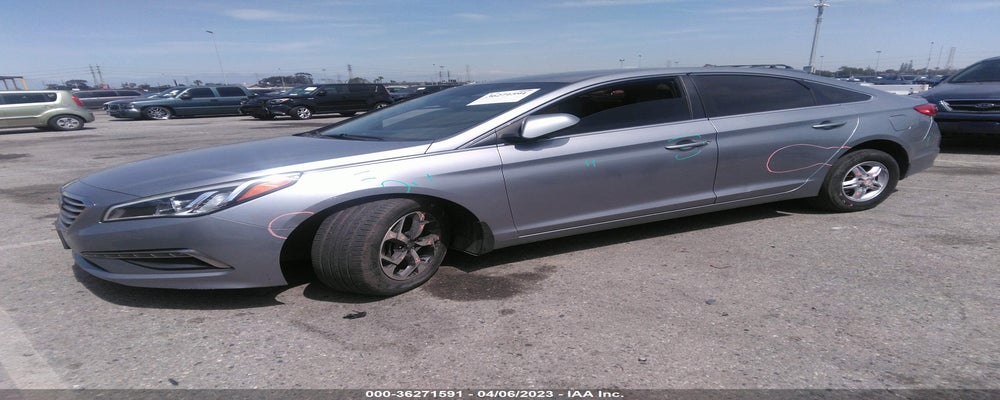 5NPE24AFXFH047204 2015 HYUNDAI SONATA photo no. 2