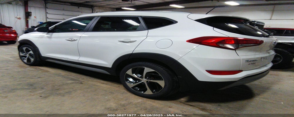 KM8J33A23HU365575 2017 HYUNDAI TUCSON photo no. 3