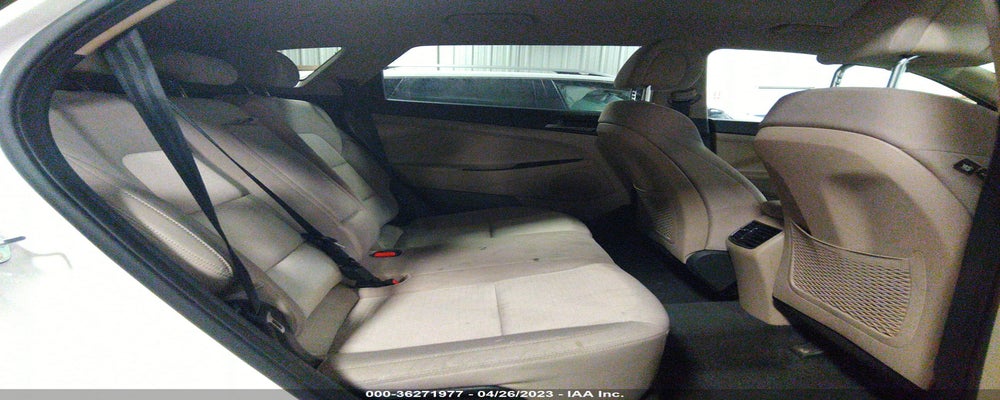 KM8J33A23HU365575 2017 HYUNDAI TUCSON photo no. 8