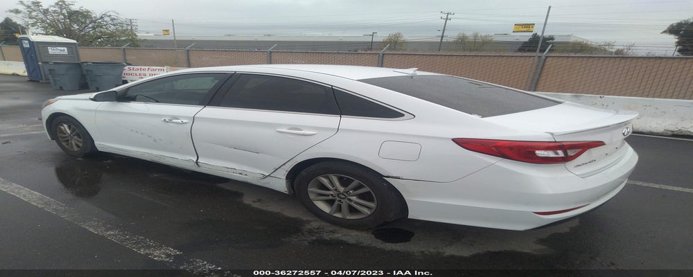5NPE24AF8FH000883 2015 HYUNDAI SONATA photo no. 3