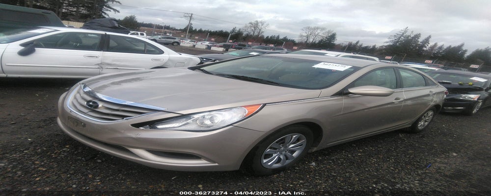5NPEB4AC0BH034963 2011 HYUNDAI SONATA photo no. 2