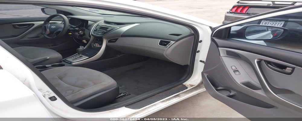 5NPDH4AE2DH442458 2013 HYUNDAI ELANTRA photo no. 5
