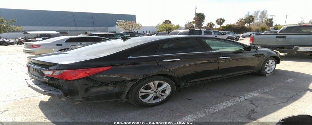5NPEC4AC3BH283206 2011 HYUNDAI SONATA photo no. 4
