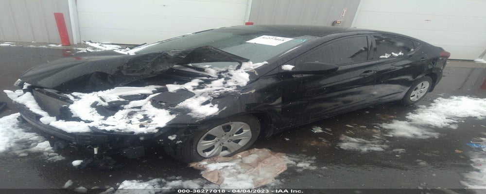 5NPDH4AE9GH755379 2016 HYUNDAI ELANTRA photo no. 2