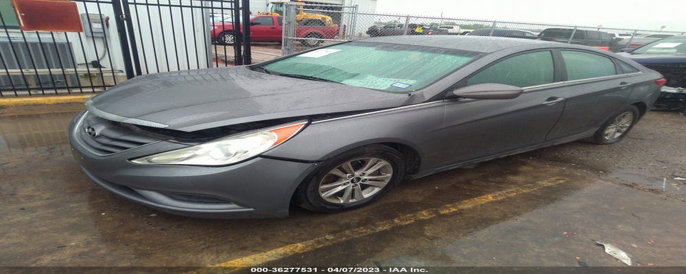 5NPEB4ACXBH030905 2011 HYUNDAI SONATA photo no. 2
