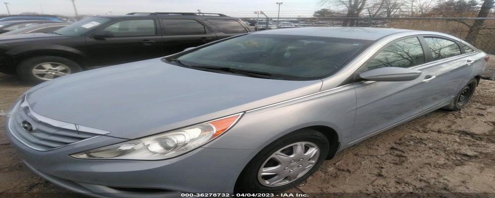 5NPEB4AC7BH126071 2011 HYUNDAI SONATA photo no. 2