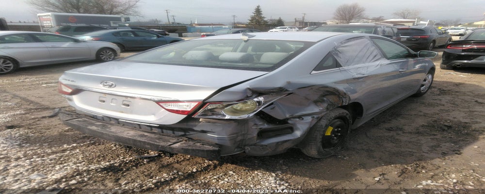 5NPEB4AC7BH126071 2011 HYUNDAI SONATA photo no. 4