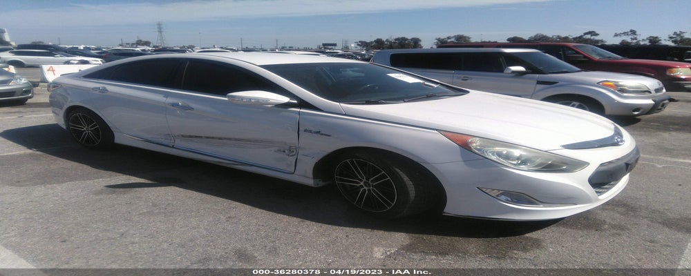 KMHEC4A49BA005048 2011 HYUNDAI SONATA photo no. 16