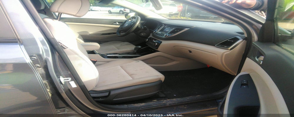 KM8J33A24HU359476 2017 HYUNDAI TUCSON photo no. 5