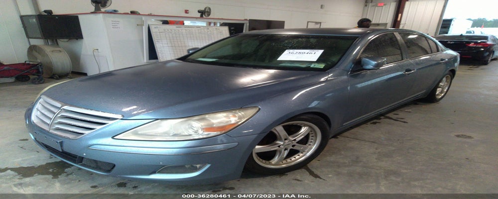 KMHGC4DF2BU120773 2011 HYUNDAI GENESIS photo no. 2