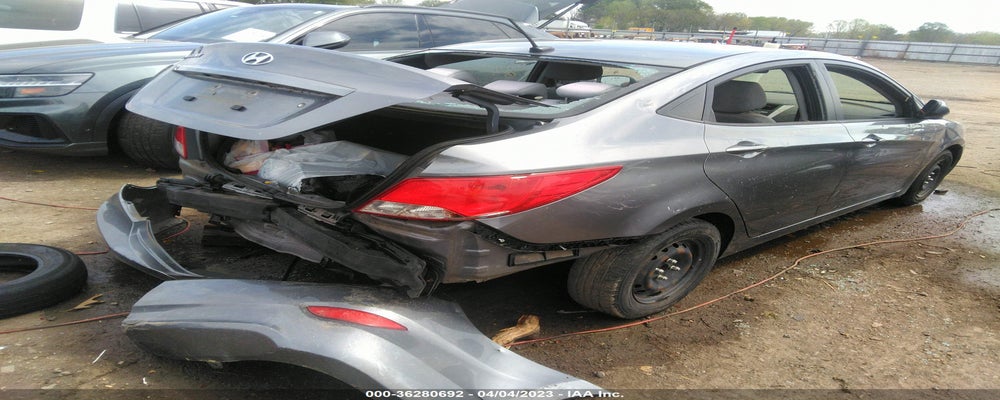 KMHCT4AE6GU969693 2016 HYUNDAI ACCENT photo no. 4