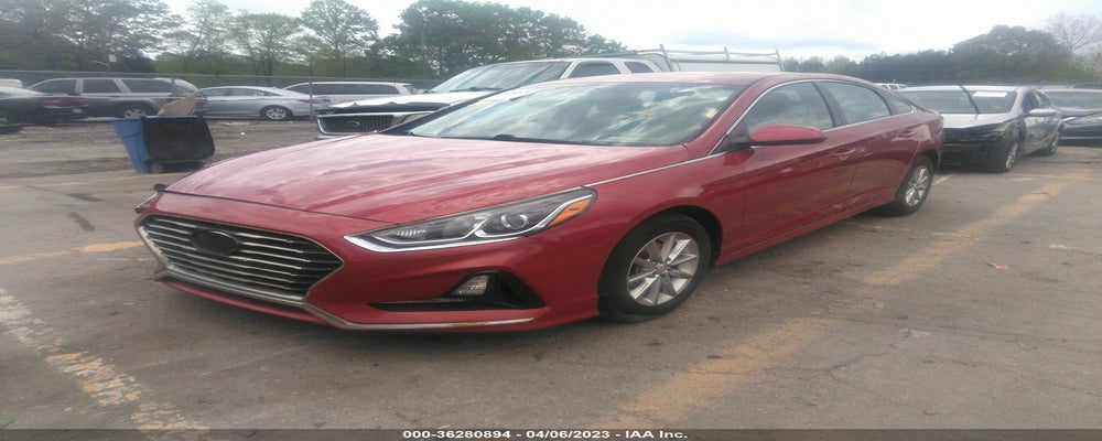 5NPE24AF7JH598215 2018 HYUNDAI SONATA photo no. 2
