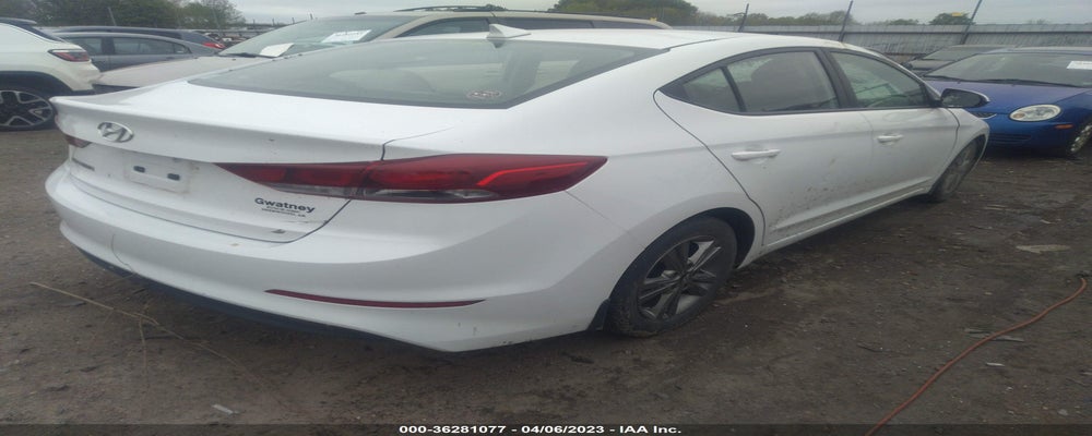 5NPD84LF7HH169058 2017 HYUNDAI ELANTRA photo no. 4
