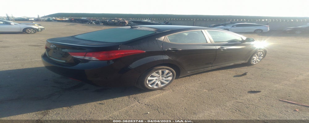 5NPDH4AE8BH035953 2011 HYUNDAI ELANTRA photo no. 4