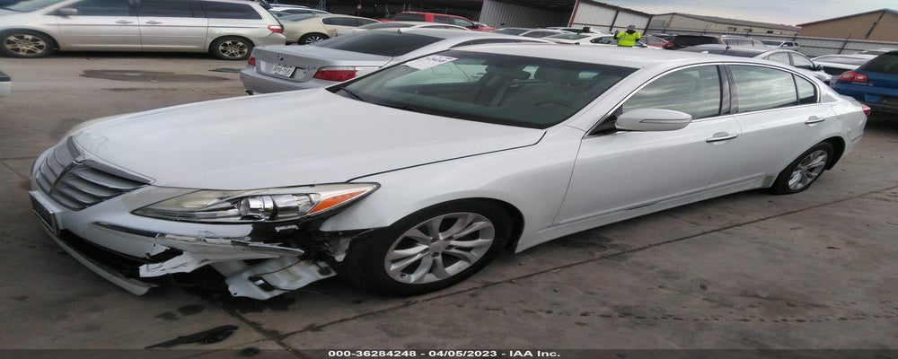 KMHGC4DD6DU244157 2013 HYUNDAI GENESIS photo no. 2