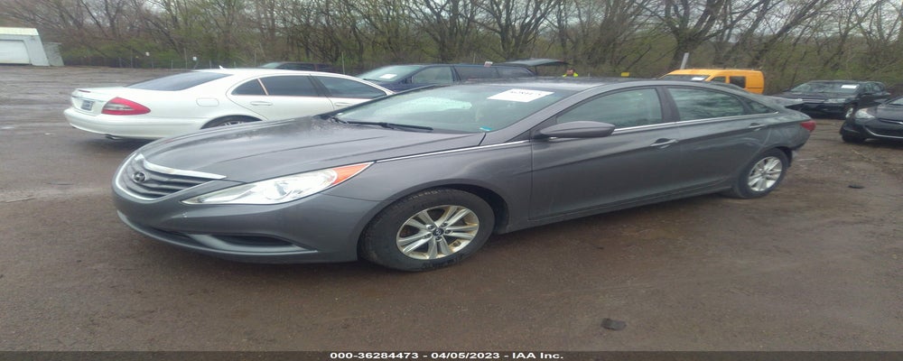 5NPEB4AC0BH280072 2011 HYUNDAI SONATA photo no. 2