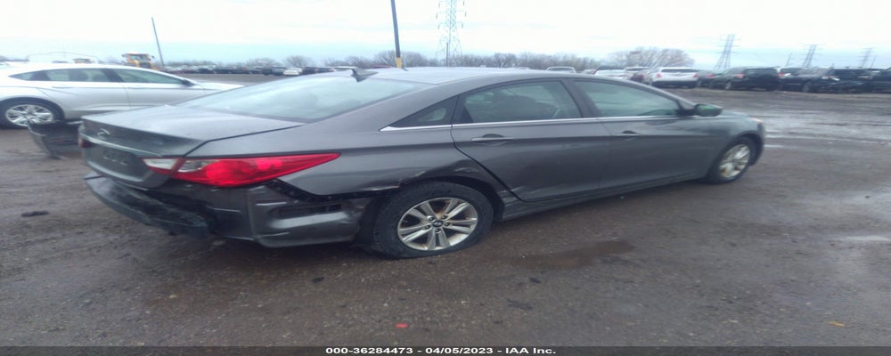 5NPEB4AC0BH280072 2011 HYUNDAI SONATA photo no. 4